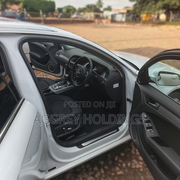 Audi A4 2.0T Avant Premium Quattro 2012 Pearl