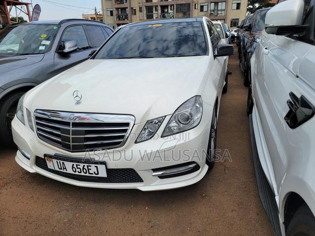 Mercedes-Benz 2422 2024 White