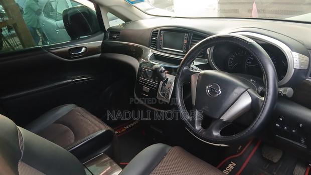 Nissan Elgrand 2018 Gray