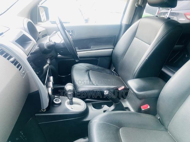 Nissan X-Trail 2.0 Petrol XE 2010
