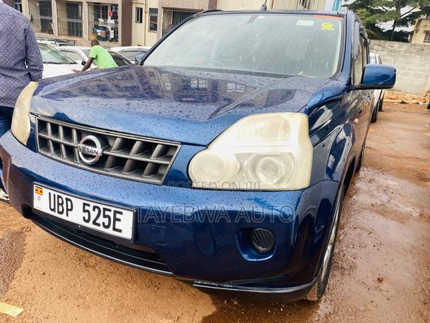 Nissan X-Trail 2.0 Petrol XE 2010