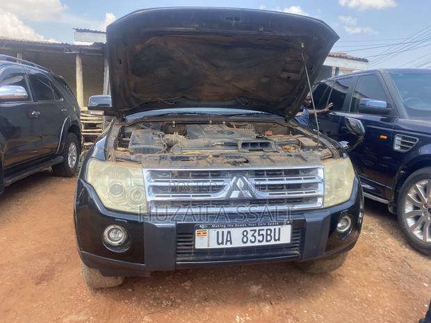 Mitsubishi Pajero 2008 Black