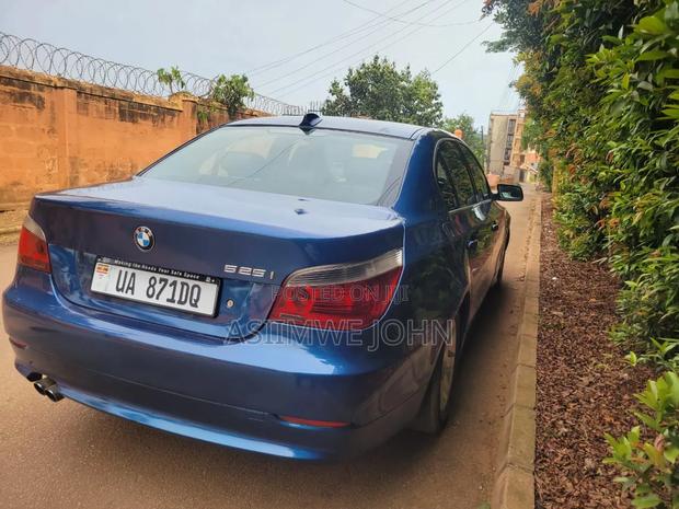 BMW 320i 2006 Blue