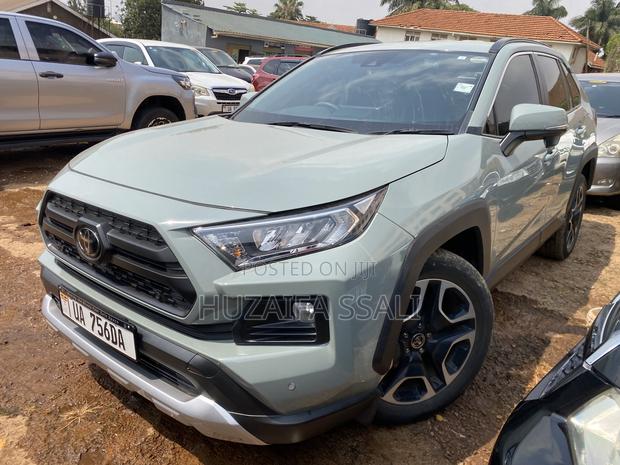 New Toyota RAV4 2025 Green