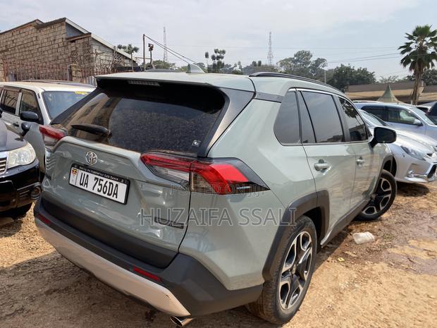 New Toyota RAV4 2025 Green