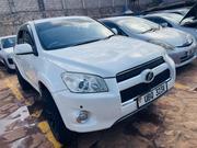 Toyota RAV4 2.5 2010 White for sale