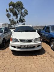 Toyota Ipsum 2004 White for sale