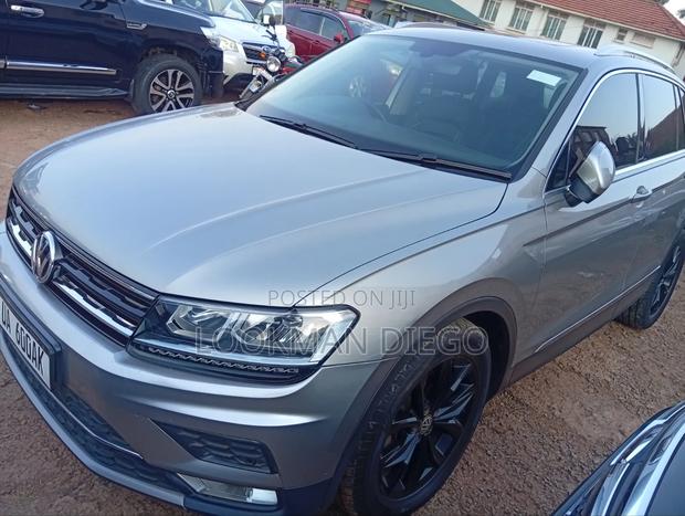 Volkswagen Tiguan 2016 Gray