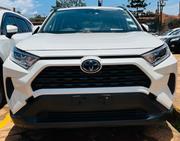 Toyota RAV4 XLE Premium AWD 2019 White for sale