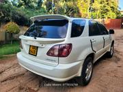 Toyota Harrier 2000 White for sale
