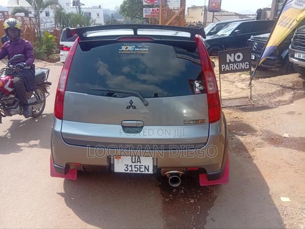 Mitsubishi Colt 2011 Silver