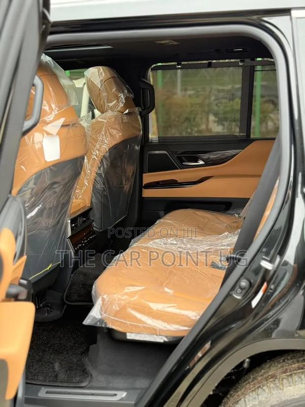 Lexus LX 700h 2025 Black