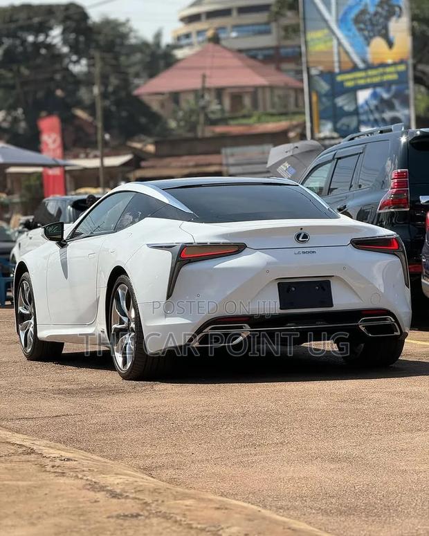 Lexus LC 500h RWD 2018 White