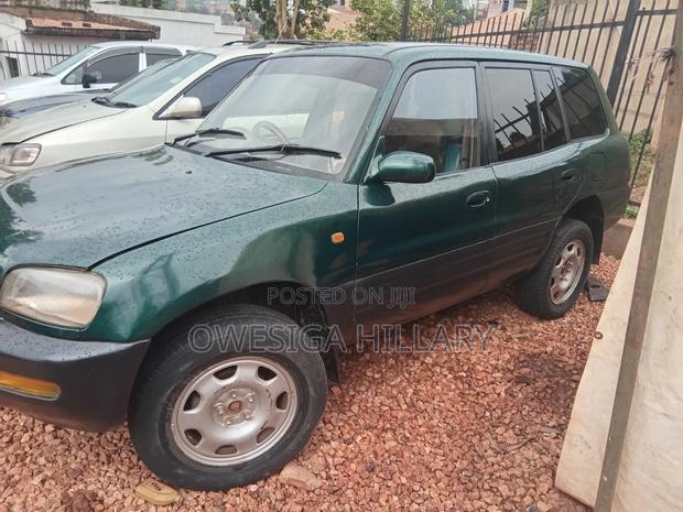 Toyota RAV4 2001 Black