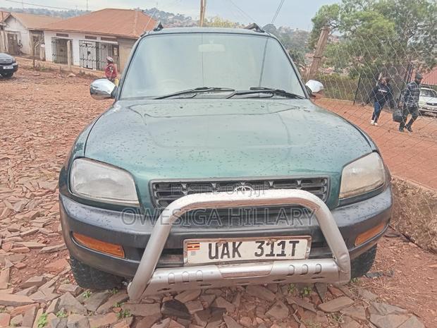 Toyota RAV4 Automatic 2000 Silver