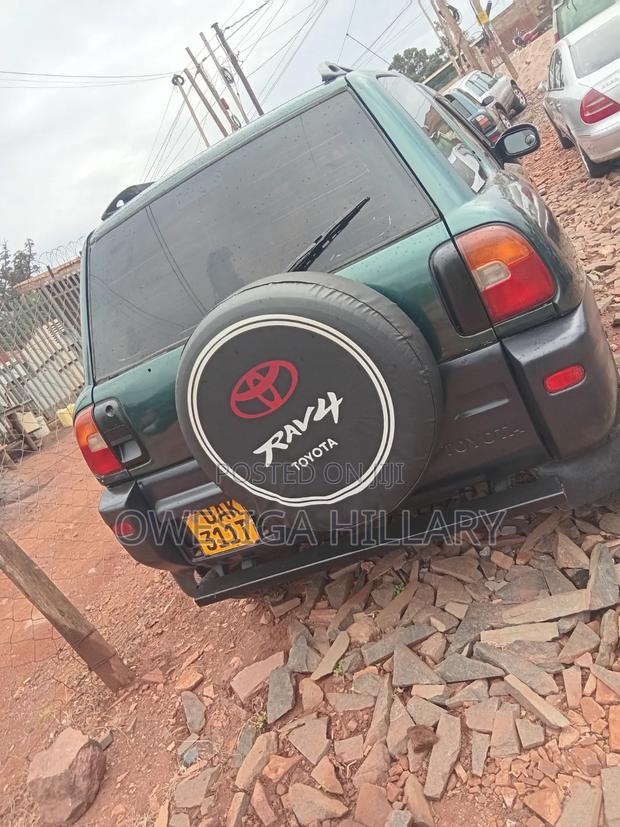 Toyota RAV4 Automatic 2000 Silver
