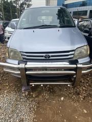 Toyota Noah 2.0 FWD (8 Seater) 2001 Gray for sale