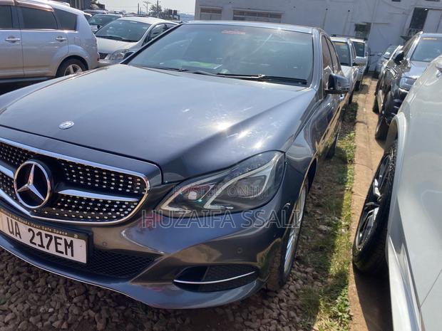 Mercedes-Benz C200 2009 Blue