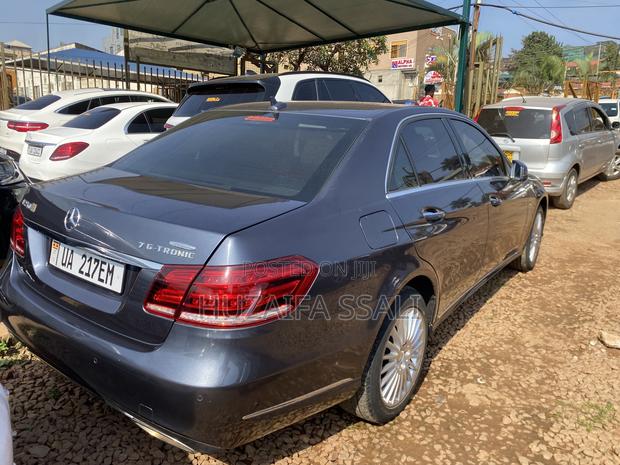 Mercedes-Benz C200 2009 Blue