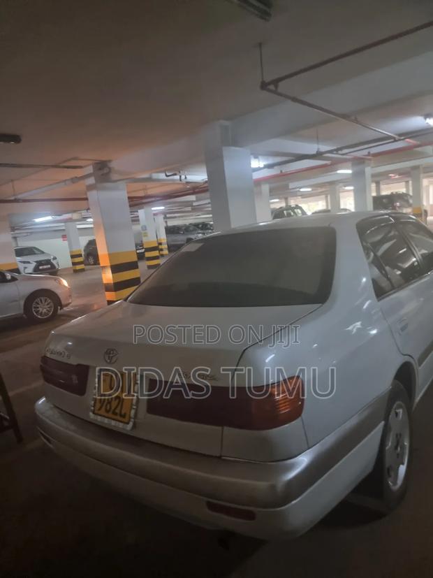 Toyota Premio 2001 White