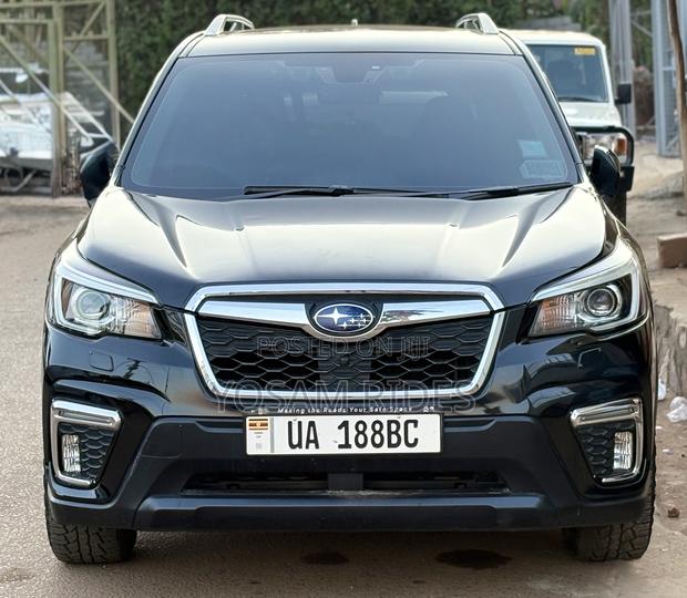 Subaru Forester Premium AWD 2019 Black