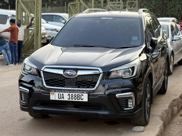 Subaru Forester Premium AWD 2019 Black