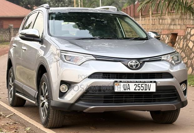 Toyota RAV4 2017 Silver