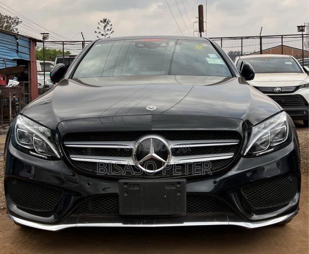 Mercedes-Benz C200 2018 Black