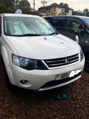 Mitsubishi Outlander ES 2010 White for sale
