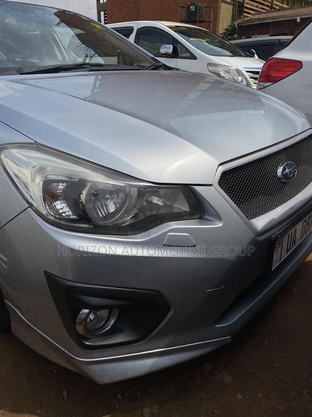 Subaru Impreza 2.0i PZEV 4dr Hatchback AWD (2.0L 4cyl 5M) 2014 Gray