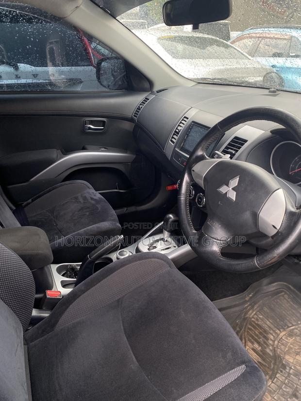 Mitsubishi Outlander ES 2011 Black