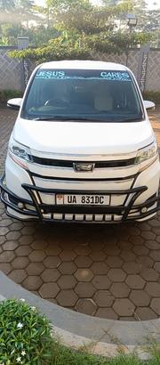 Toyota Noah 2.0 AWD (8 Seater) 2018 White for sale