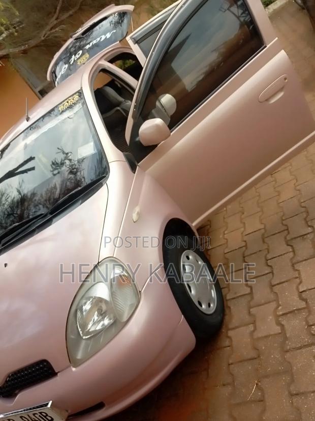 Toyota Vitz 1.0 FWD 3dr 2000 Pink
