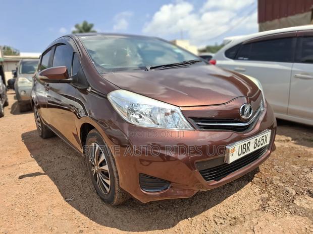 Toyota Vitz 2010 Brown