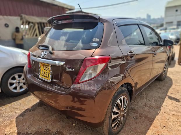 Toyota Vitz 2010 Brown