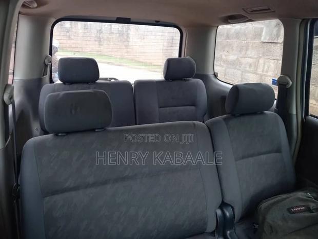 Toyota Noah 2.0 FWD (8 Seater) 2003 Silver
