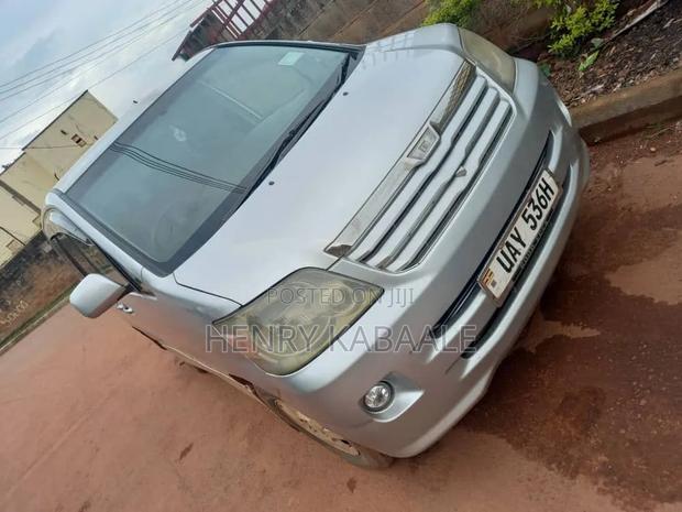 Toyota Noah 2.0 FWD (8 Seater) 2003 Silver
