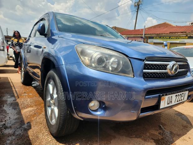 Toyota RAV4 2008 Blue