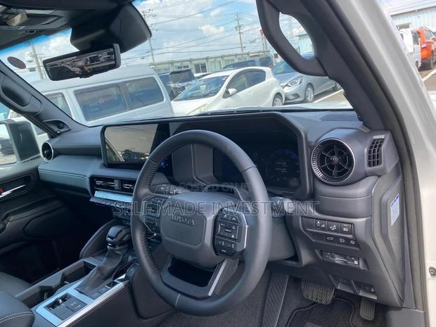 New Toyota Land Cruiser Prado 2025 White