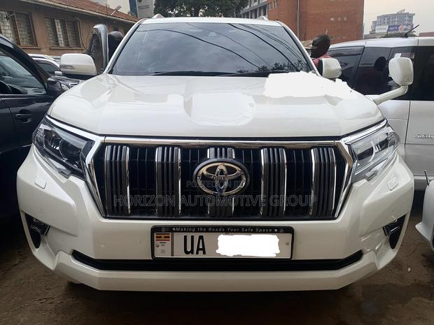 Toyota Land Cruiser Prado 2.7 2018 White