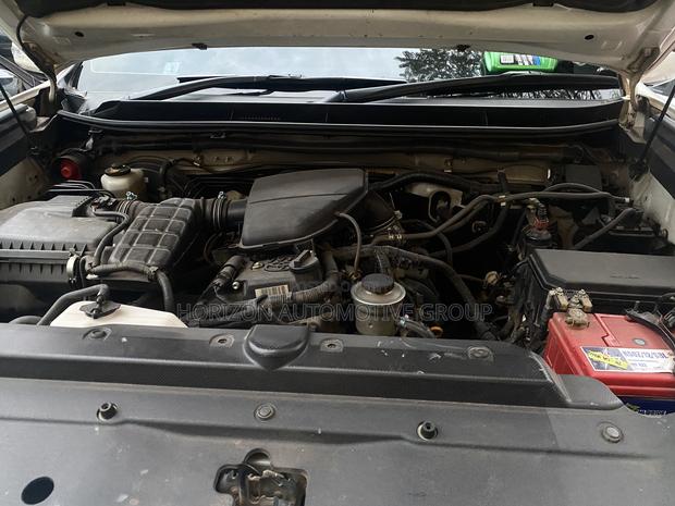 Toyota Land Cruiser Prado 2.7 2018 White