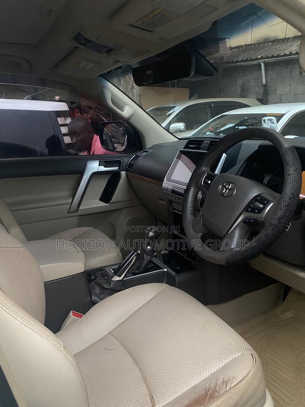Toyota Land Cruiser Prado 2.7 2018 White