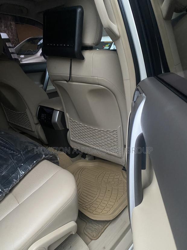 Toyota Land Cruiser Prado 2.7 2018 White