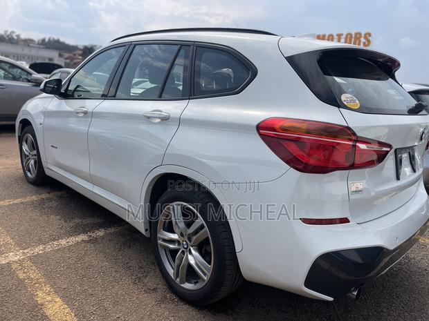 BMW X1 sDrive28i FWD 2017 White