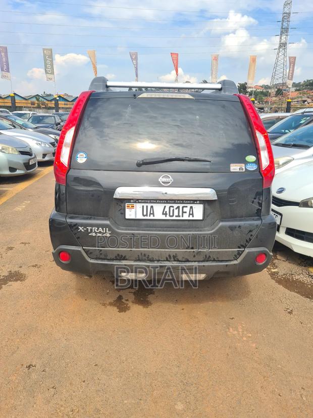 Nissan X-Trail 2012 Black