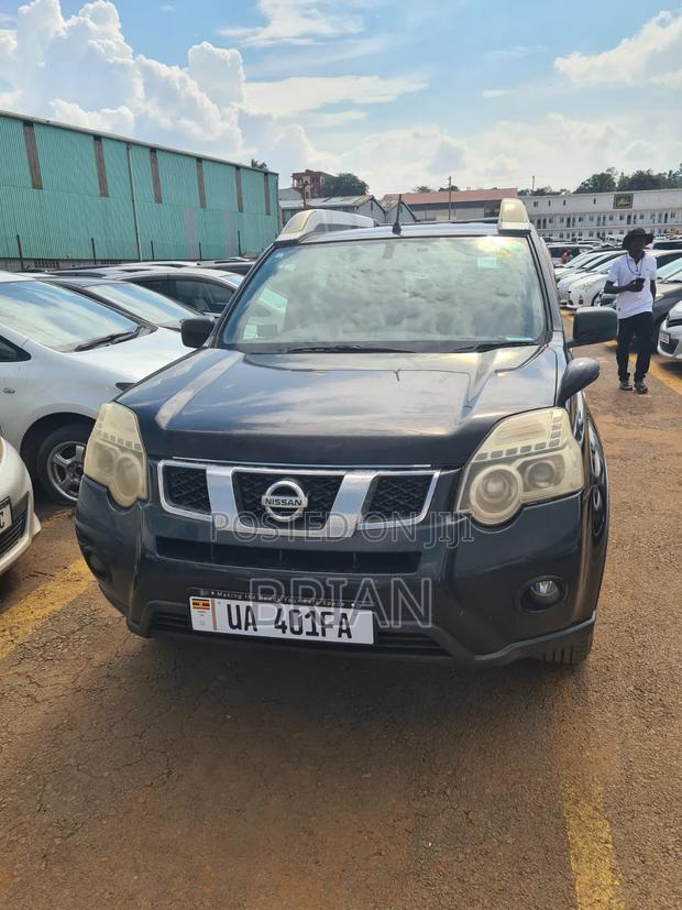 Nissan X-Trail 2012 Black