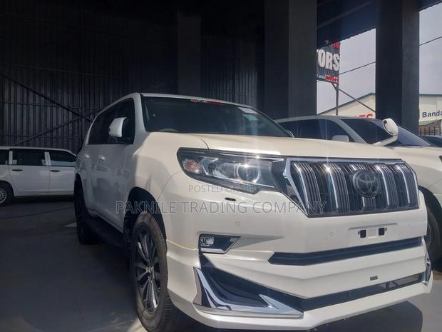 Toyota Land Cruiser Prado 2.7 2017 White