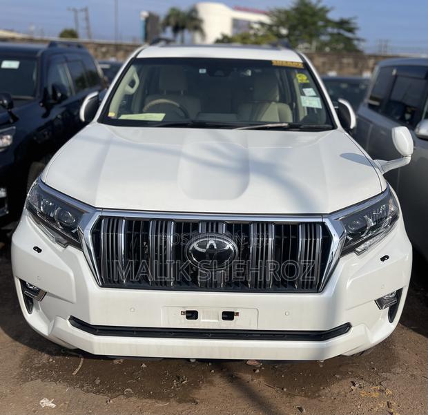 Toyota Land Cruiser Prado 2.7 2018 White