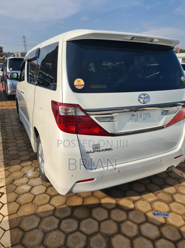 Toyota Alphard 2013 White