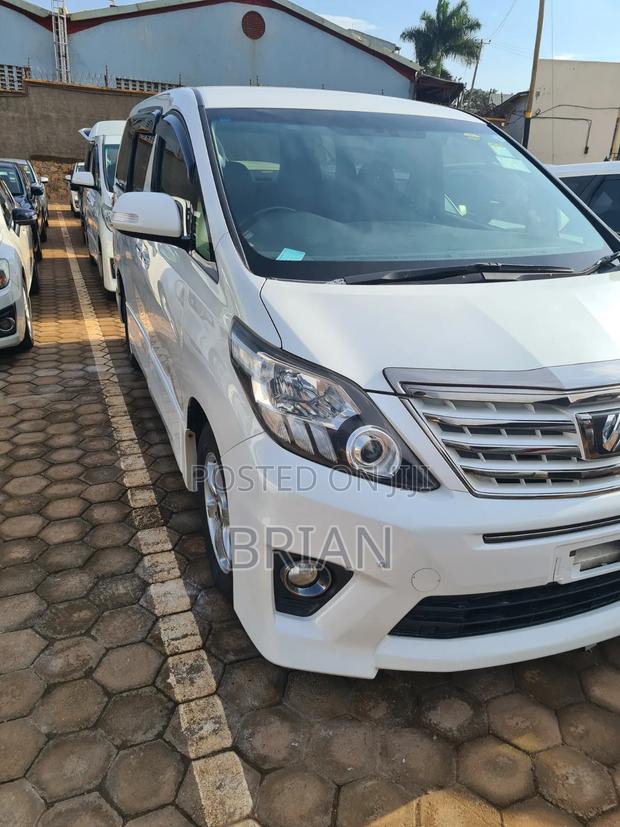 Toyota Alphard 2013 White